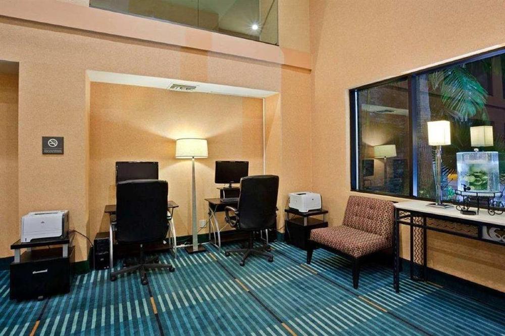 Four Points By Sheraton San Diego - Sea World Съоръжения снимка